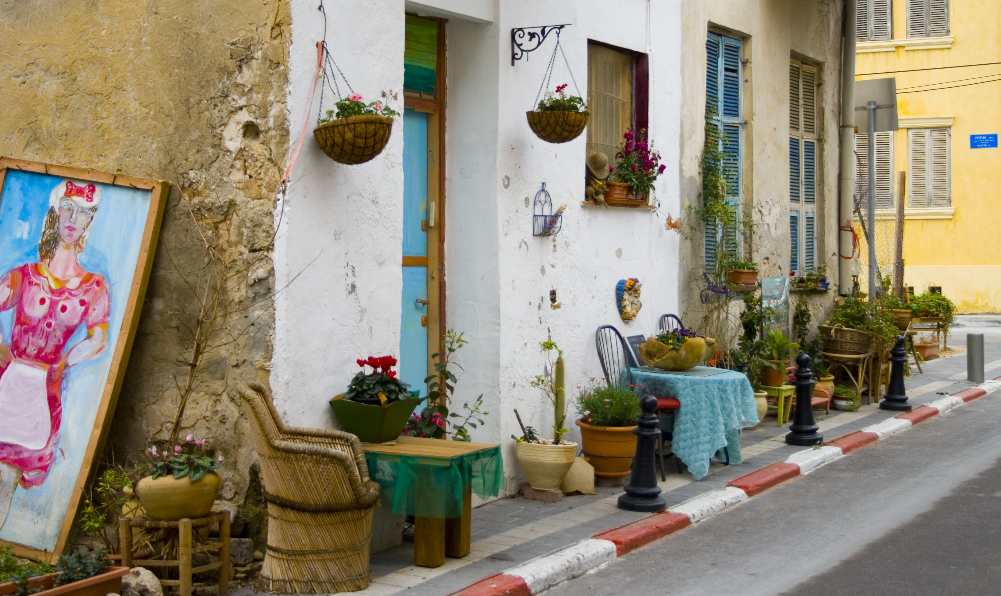 A house in Amzaleg St. in Newe Zedek, Tel-Aviv